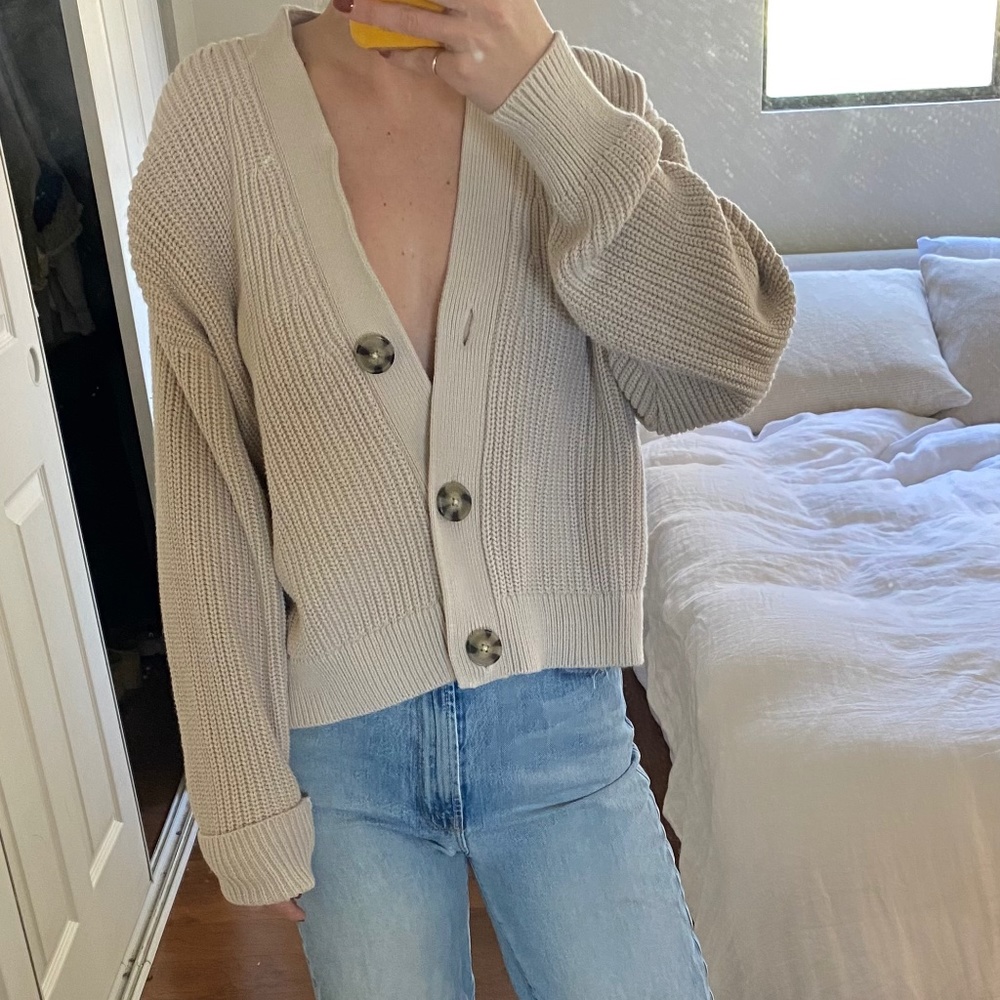 H&M chunky knit cardigan. Med